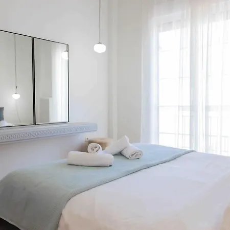 Leo Lovely Penthouse Chalkís